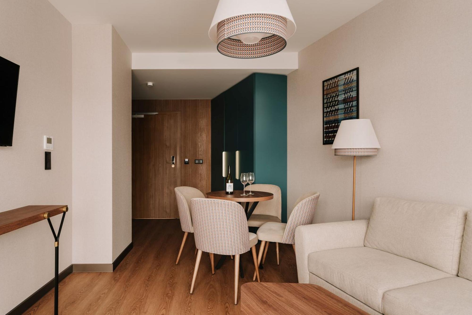 Aparthotel Forest Park &